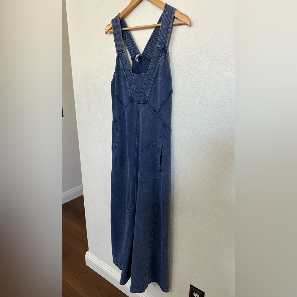 Ultra Soft Washed Navy Wide-Leg Overall/Jumpsuit by Daily Practice Anthropology - Picture 9 of 16